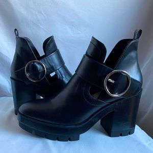 Lolita style black boots